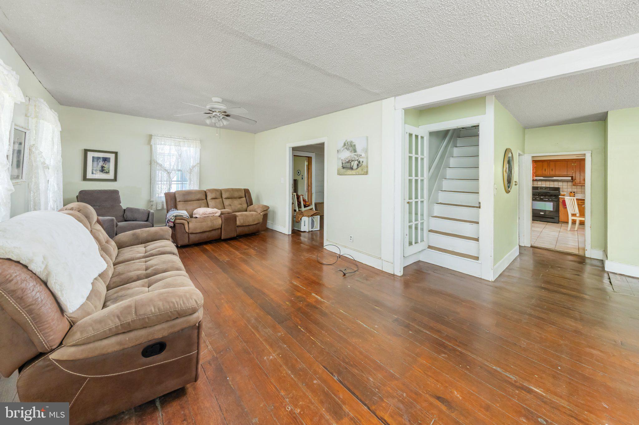 433 Lincoln Road Pilesgrove, NJ 08098 - Photo 5 of 41 Gallery Image 5
