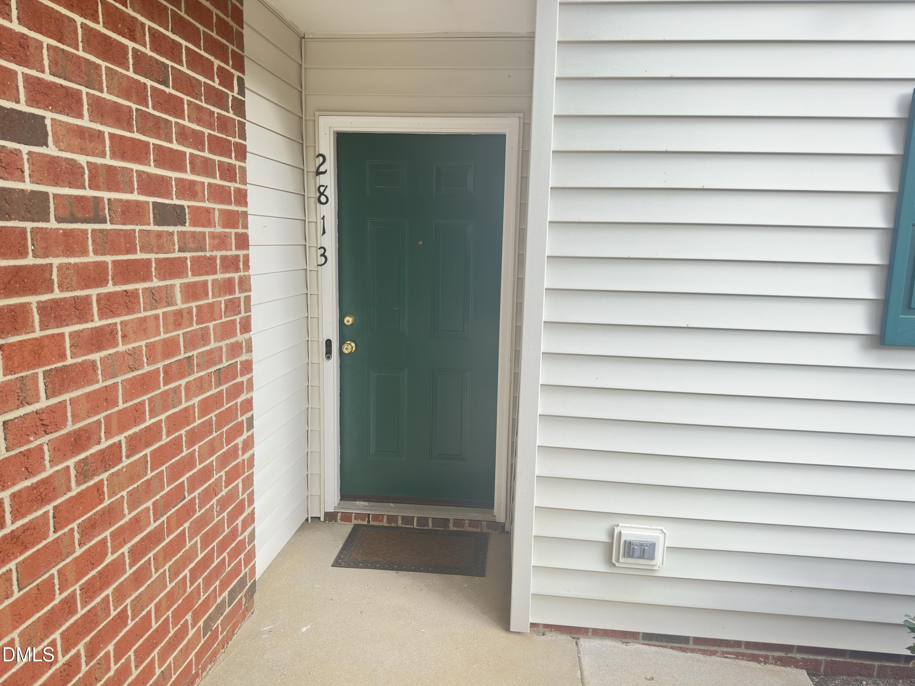 2813 Wellington Ridge Loop Cary, NC 27518 - Photo 3 of 46 Entry