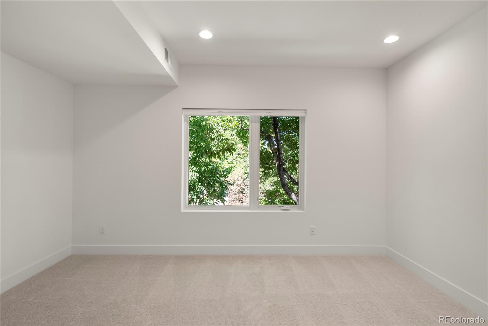 588 Adams Denver, CO 80206 - Photo 19 of 31