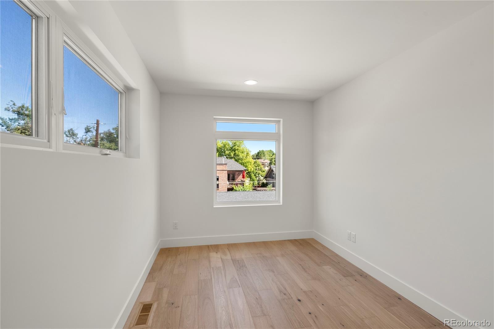 588 Adams Denver, CO 80206 - Photo 23 of 31