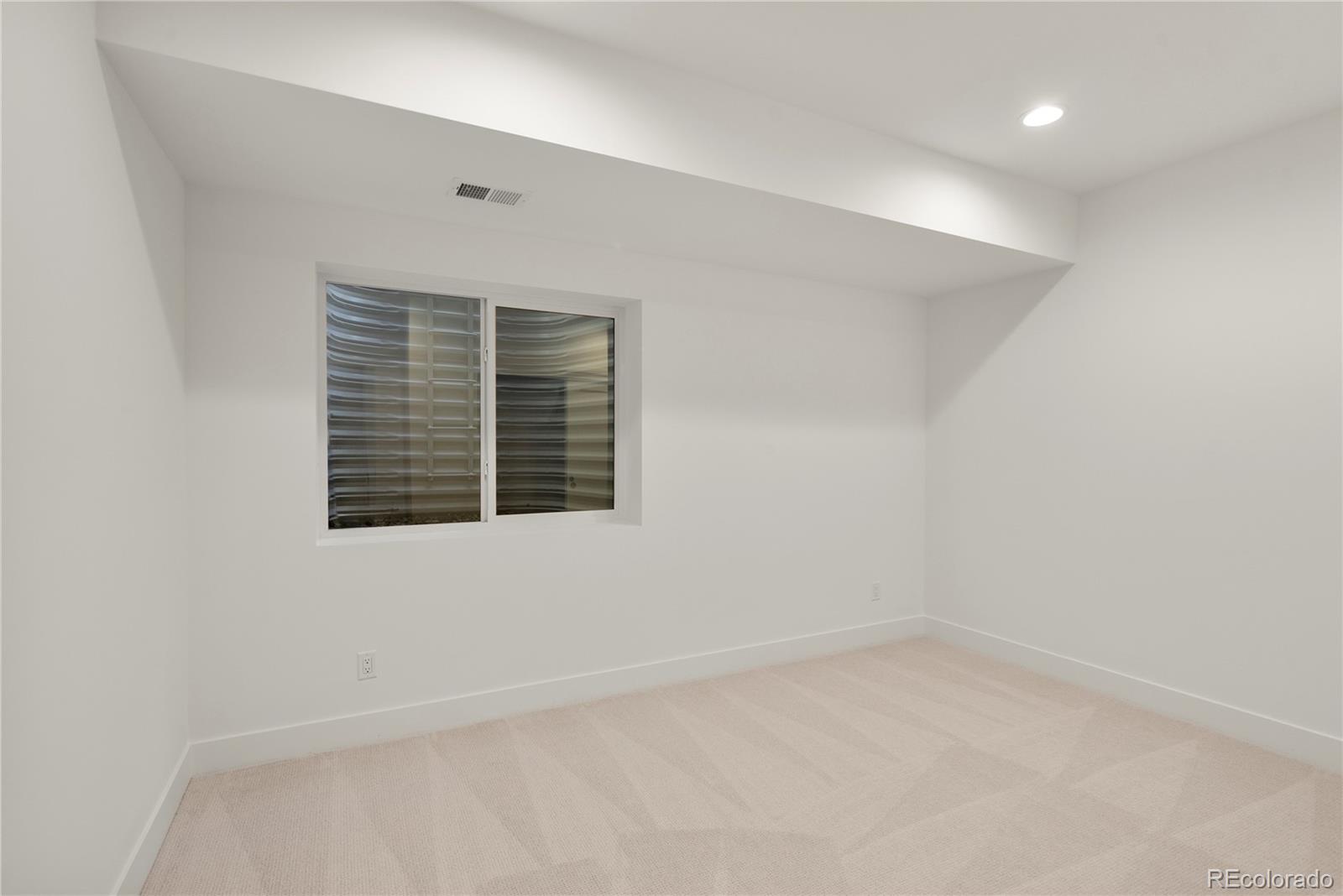 588 Adams Denver, CO 80206 - Photo 29 of 31