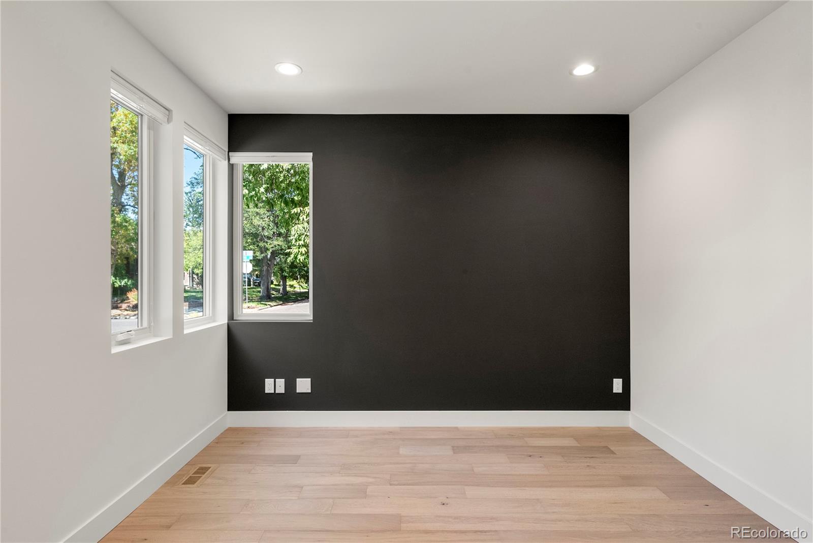 588 Adams Denver, CO 80206 - Photo 8 of 31