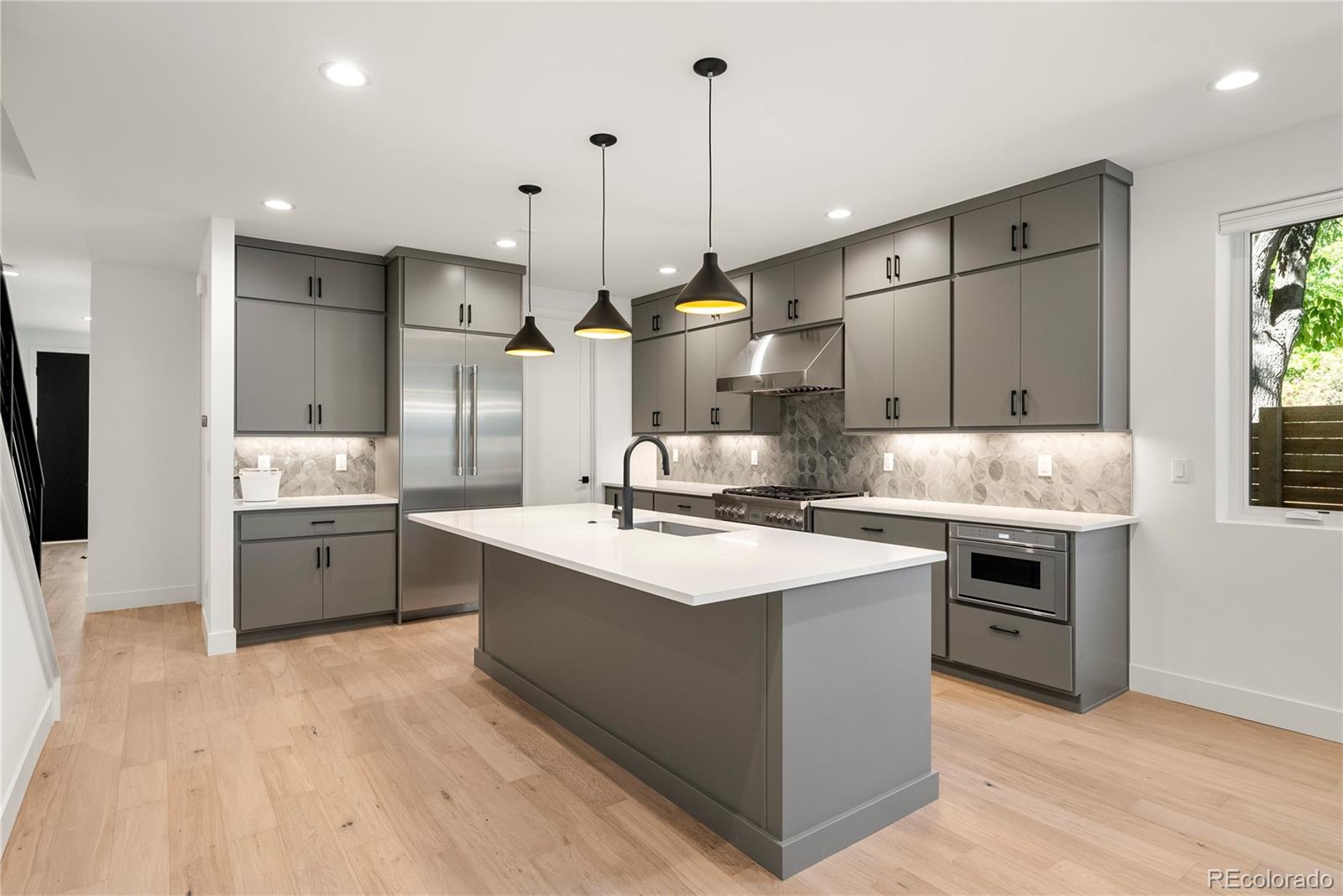 588 Adams Denver, CO 80206 - Photo 9 of 31