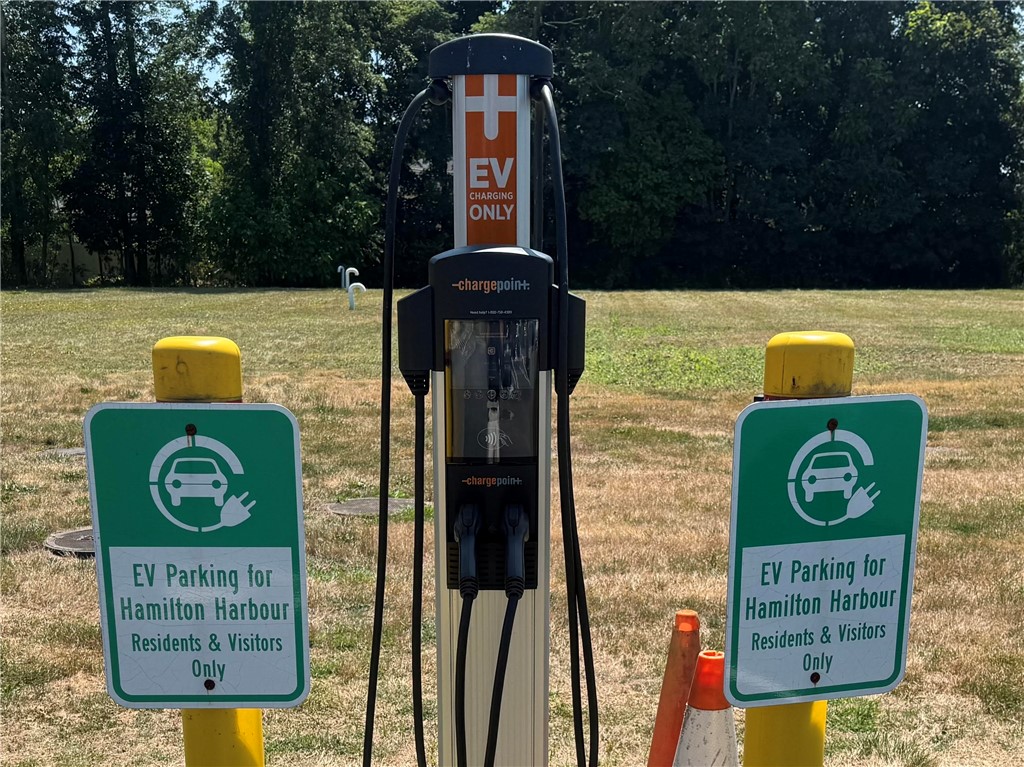 40 Web Avenue, Unit 101 North Kingstown, RI 02852 - Photo 32 of 34 EV charging station
