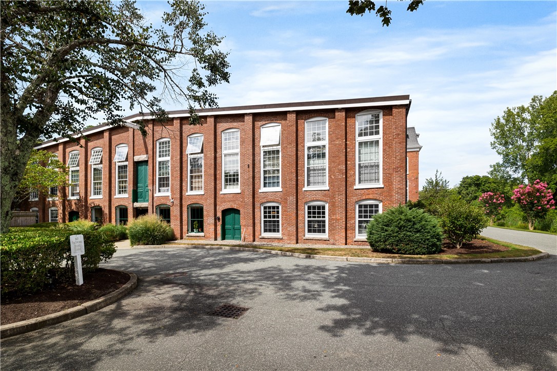 40 Web Avenue, Unit 101 North Kingstown, RI 02852 - Photo 4 of 34