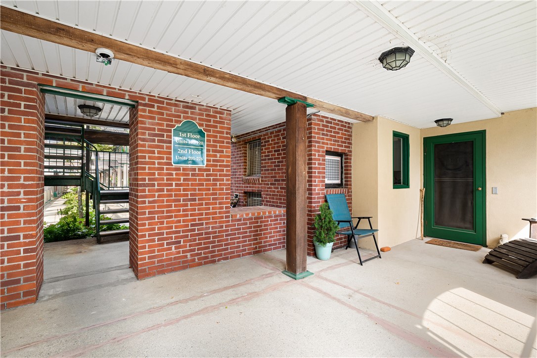 40 Web Avenue, Unit 101 North Kingstown, RI 02852 - Photo 9 of 34