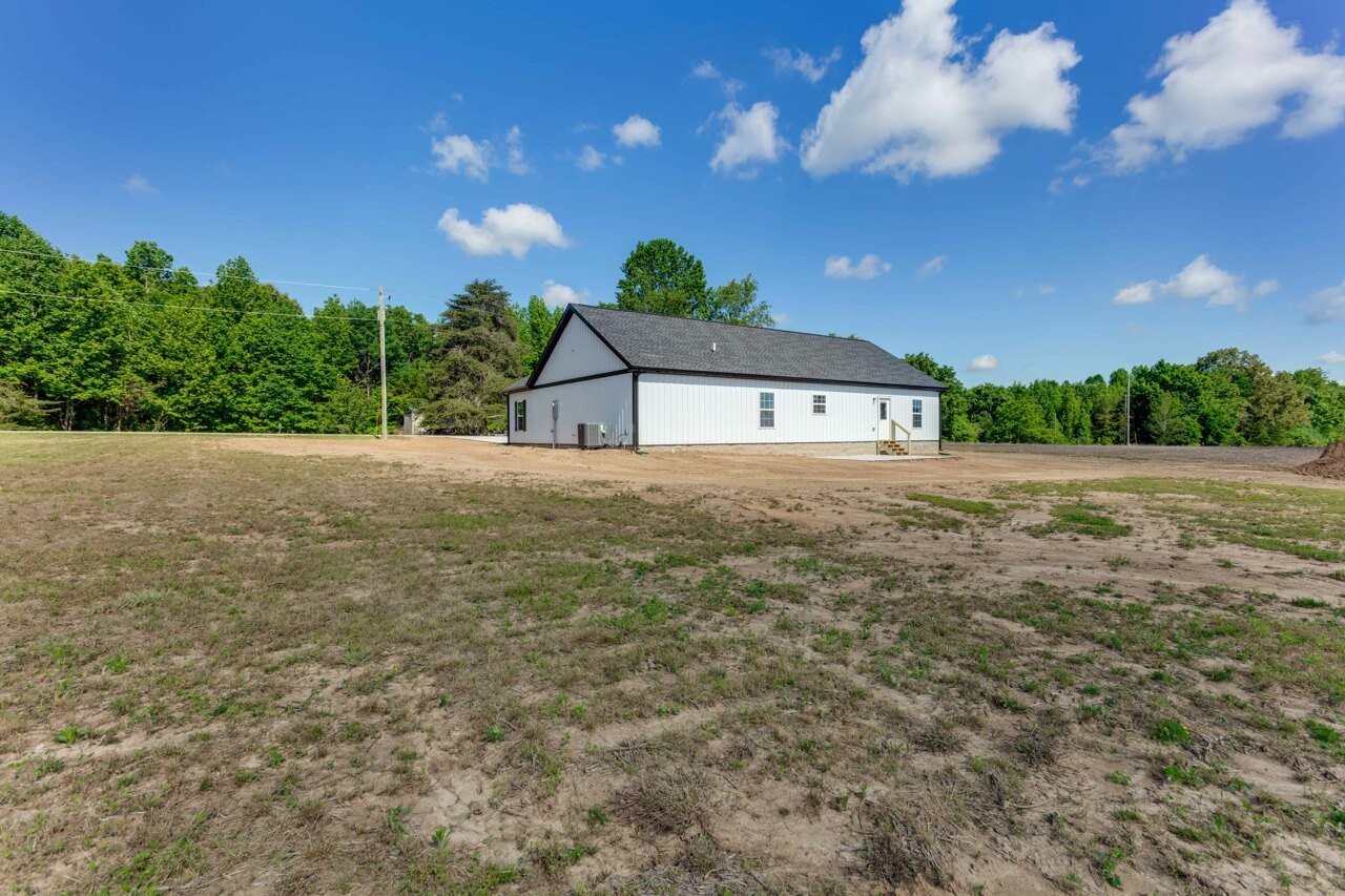 146 Carl Williams Road Crofton, KY 42217 - Photo 4 of 30 a view of a house with a yard