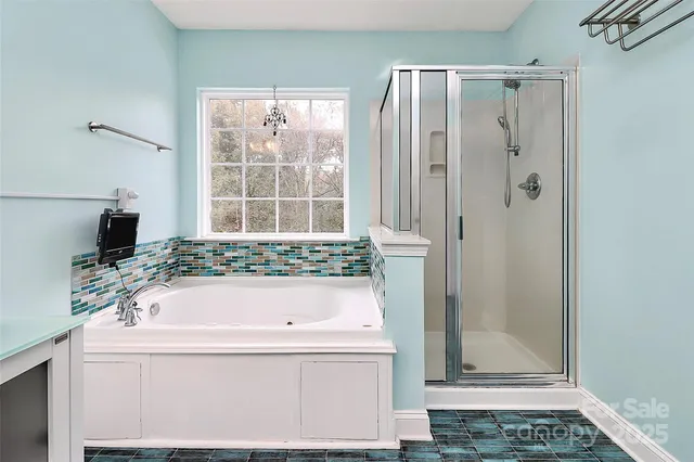 $449,999 | 7827 Kuck Road, Mint Hill, NC 28227