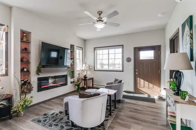 $274,900 | 1303 Hagar Street, La Crosse, WI 54603