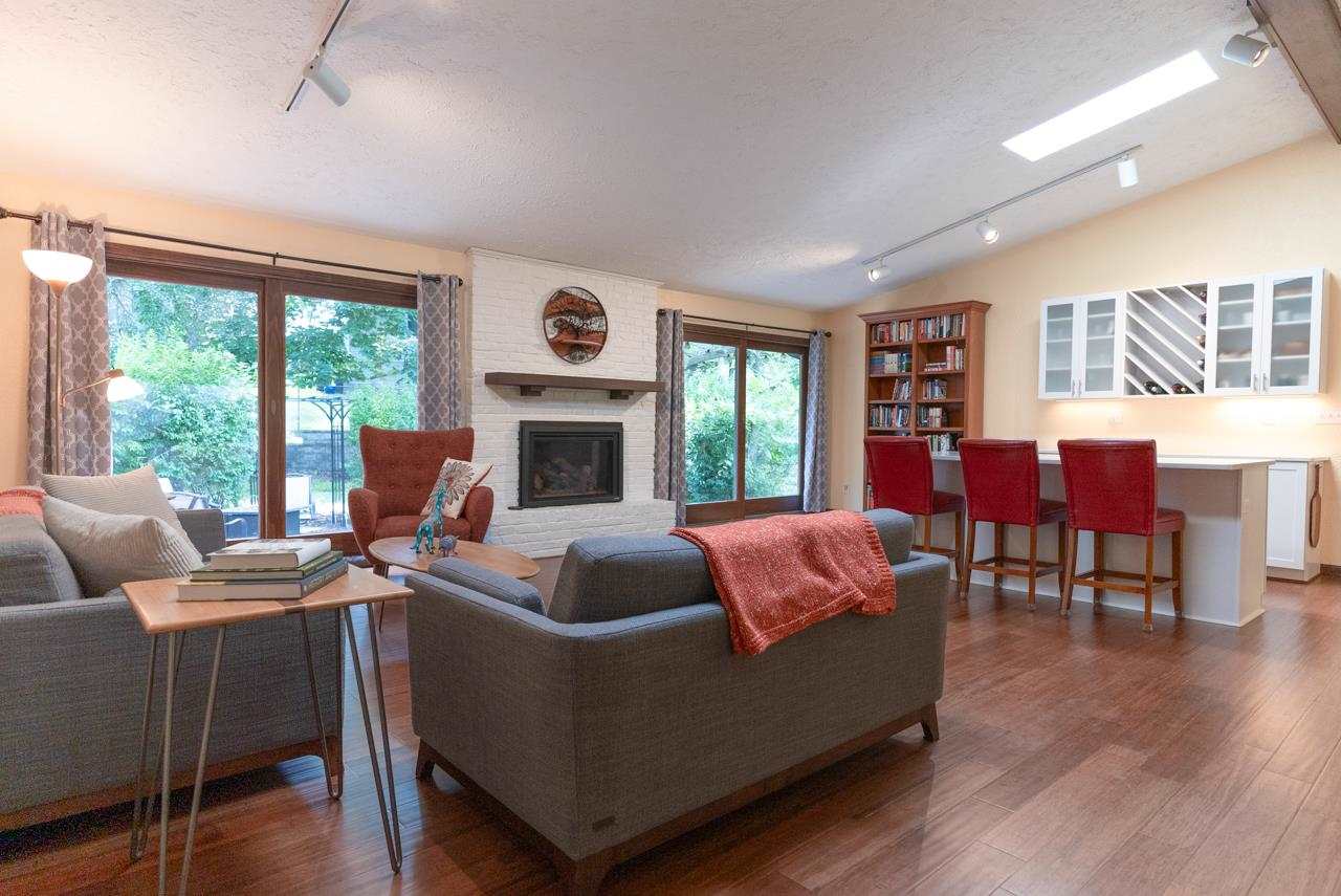 2315 Princeton Road Iowa City, IA 52245 - Photo 2 of 26 Gallery Image 2