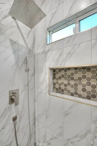 $3,995 | 16386 Mark Lane, Huntington Beach, CA 92647