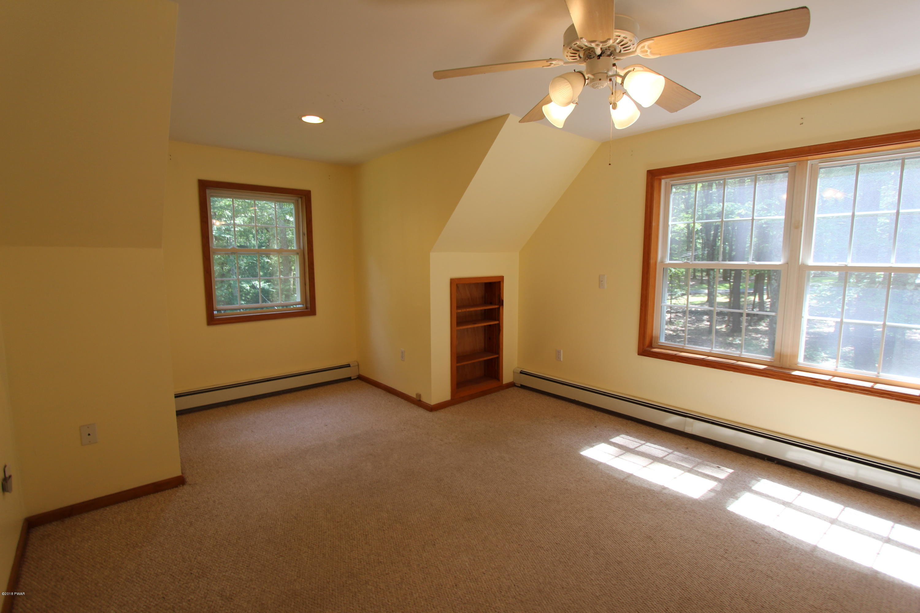 121 Stone Field Road Milford, PA 18337 - Photo 13 of 16