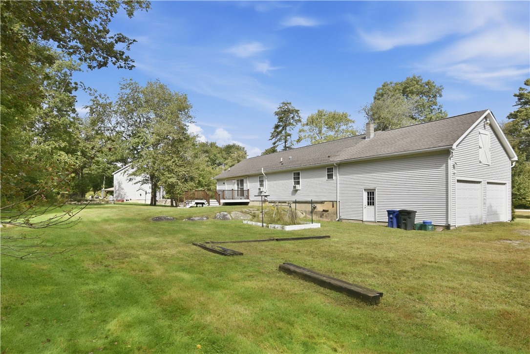 2037 Crandall Road Tiverton, RI 02878 - Photo 5 of 48 Gallery Image 5