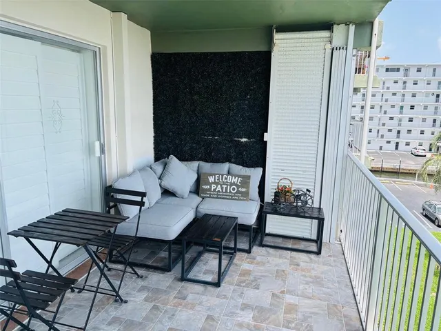 $245,000 | 1511 Southeast 15th Court, Unit 403, Deerfield Beach, FL 33441