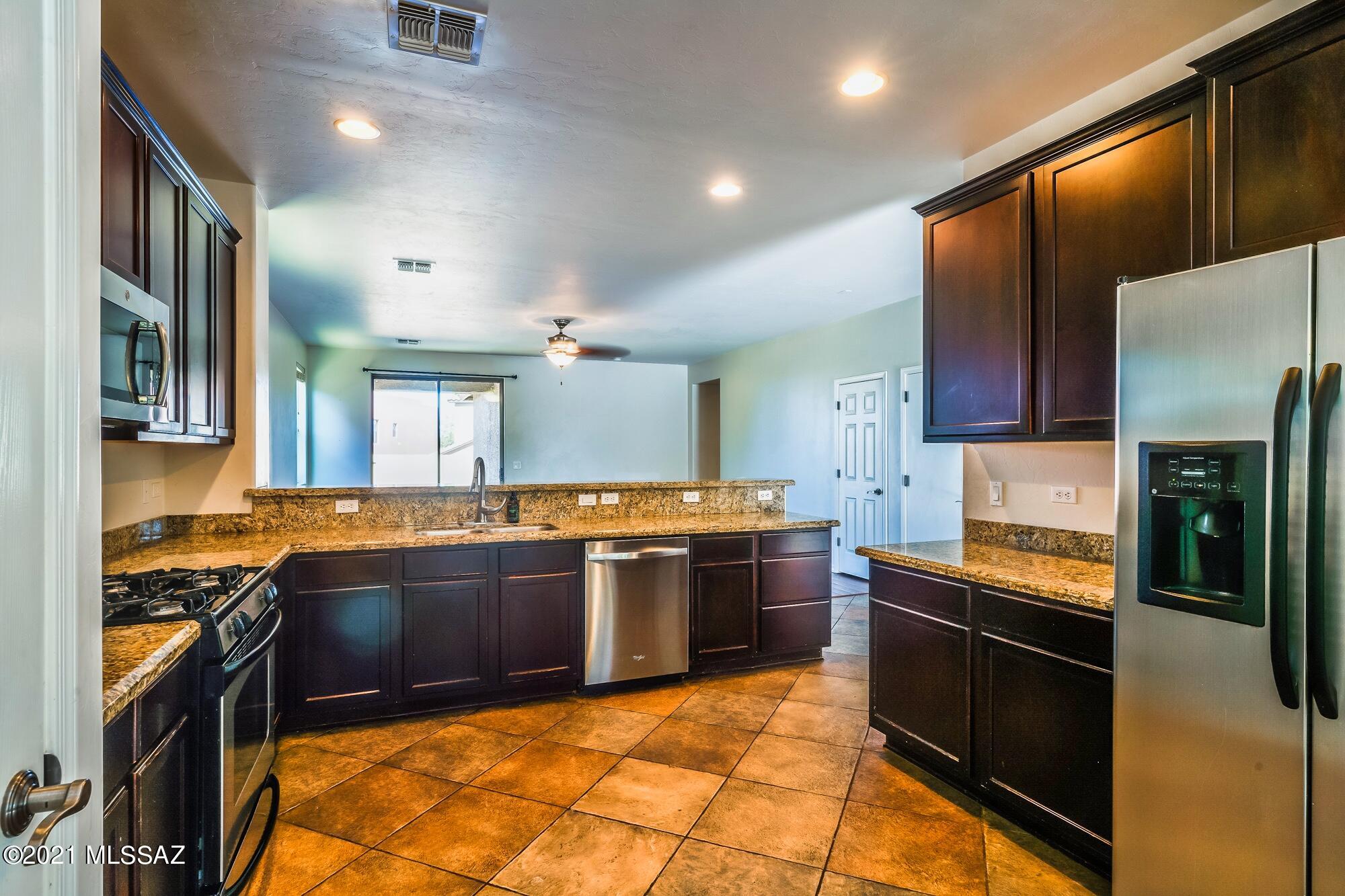 203 East Refuge Loop Vail, AZ 85641 - Photo 12 of 39