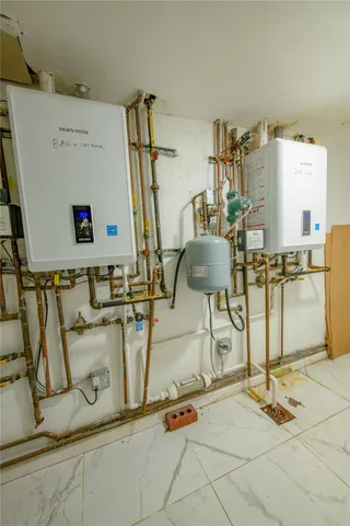 $1,580,000 | 196-23 56th Avenue | Auburndale