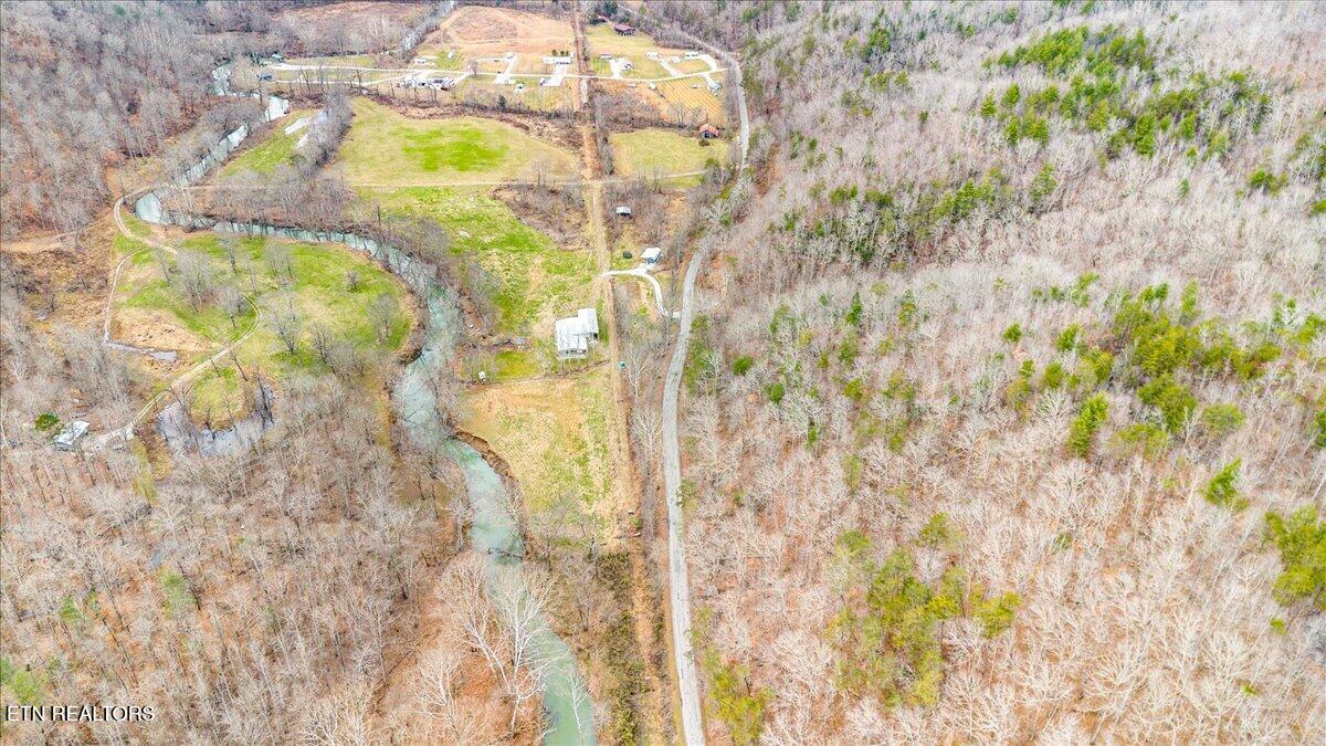 Brimstone Road Robbins, TN 37852 - Photo 10 of 19 09-Brimstone