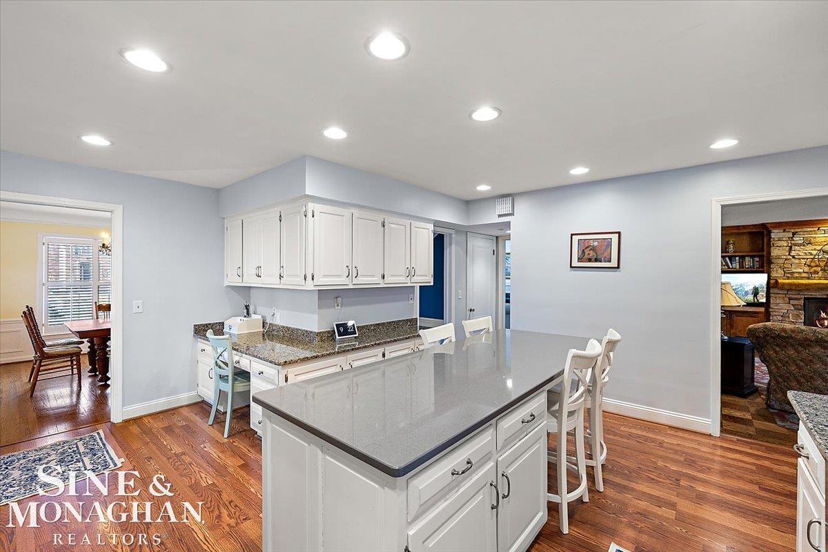 595 Thorntree Road Grosse Pointe, MI 48236 - Photo 16 of 64 50168462-7787ebce-dc16-4f80-a7d9-1adc68ca5495.JPG