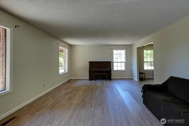 $600,000 | 680 Southeast Prospect Street, Chehalis, WA 98532