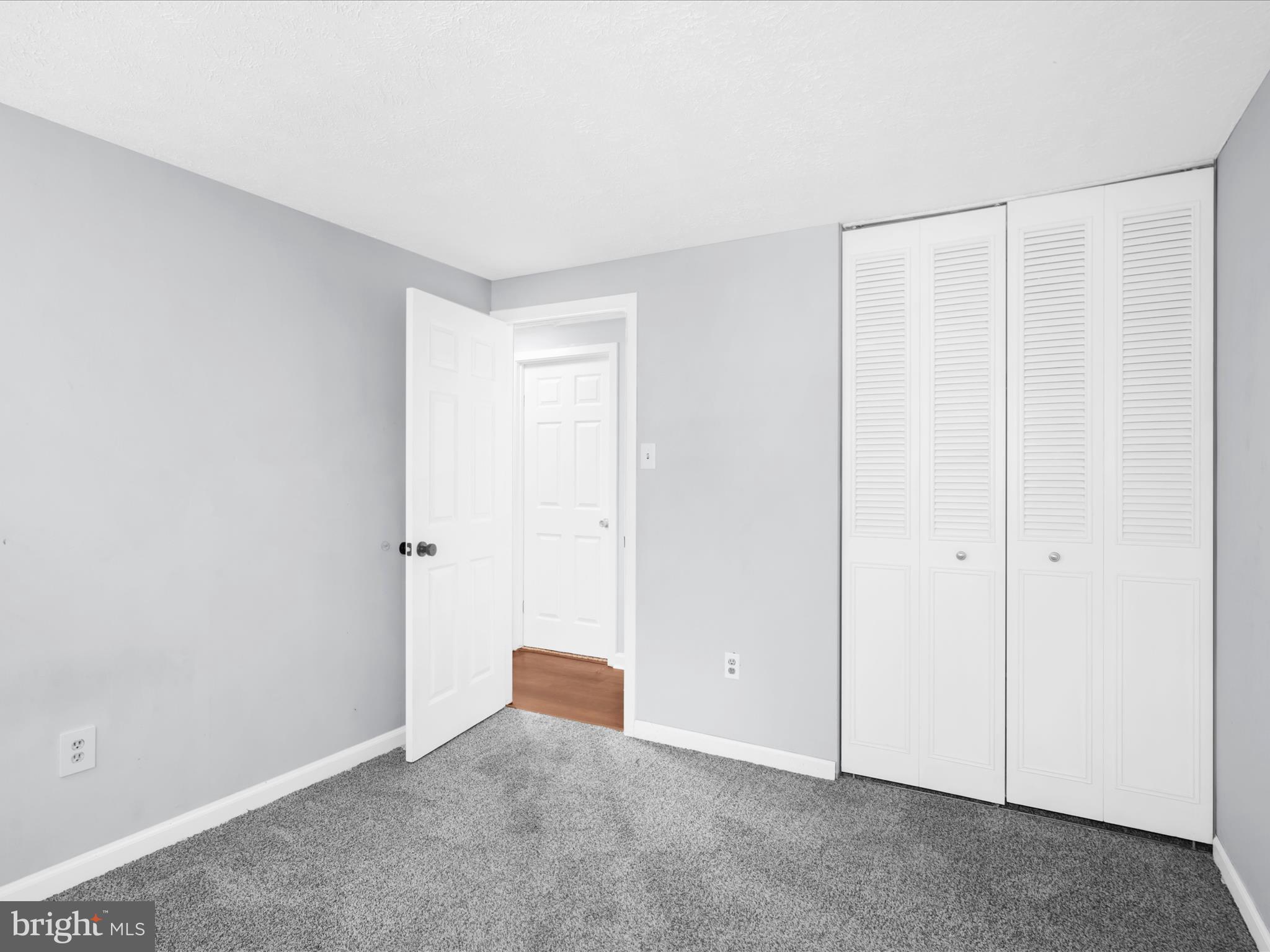 6589 Robin Song Columbia, MD 21045 - Photo 20 of 31 a view of an empty room