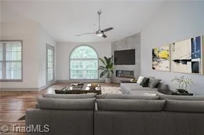 $1,650 | 3725 Morris Farm Drive, Unit 3B, Greensboro, NC 27409