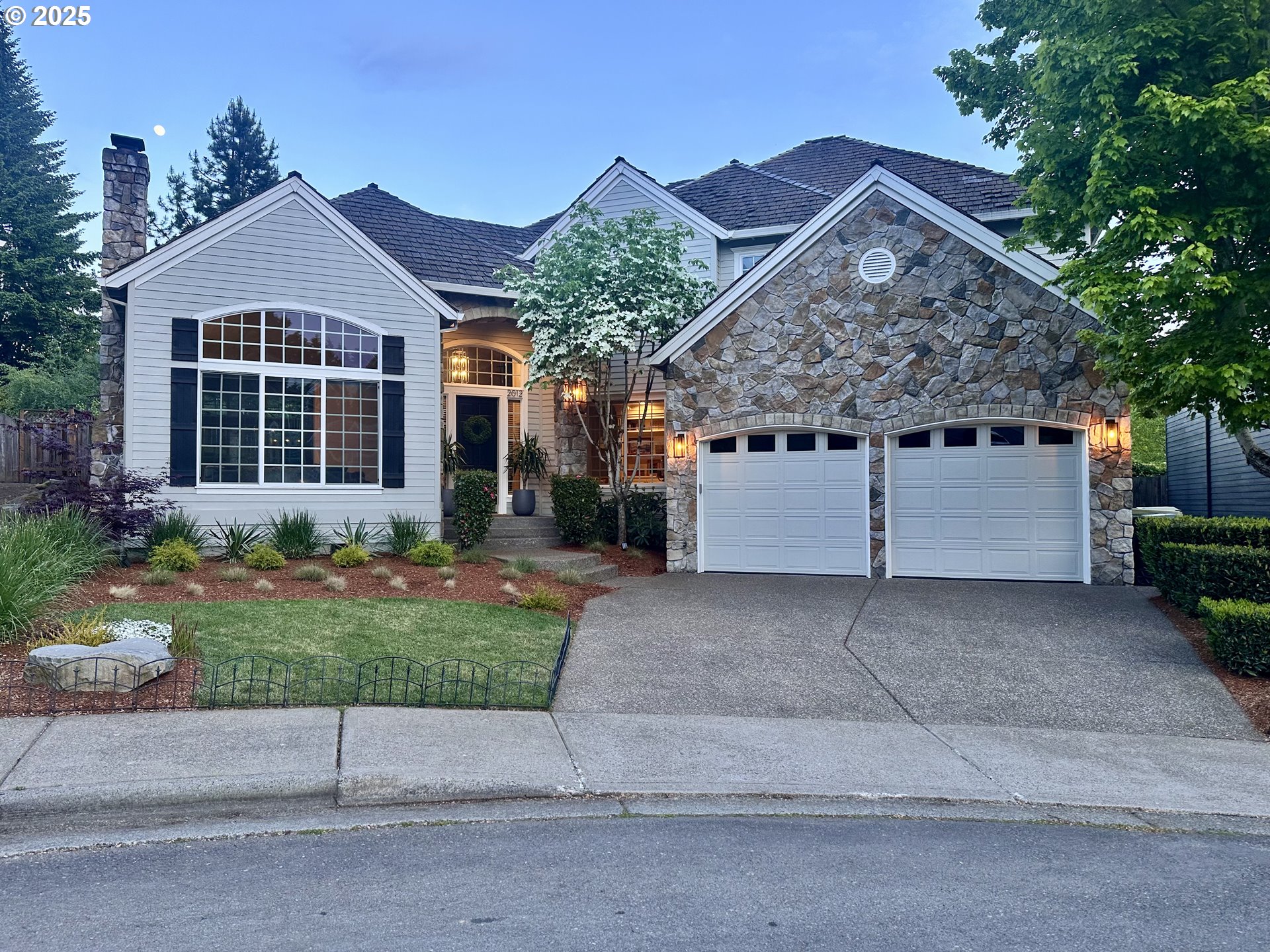 2012 Northwest 127th Place Portland, OR 97229 - Photo 46 of 48 Gallery Image 46