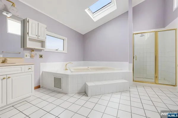 $1,150,000 | 17 Sherbrooke Drive, Lincoln Park, NJ 07035