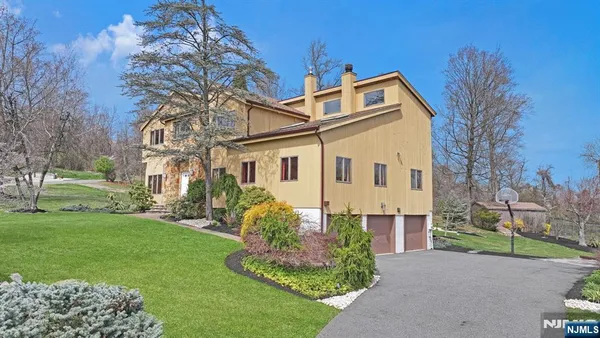 $1,150,000 | 17 Sherbrooke Drive, Lincoln Park, NJ 07035