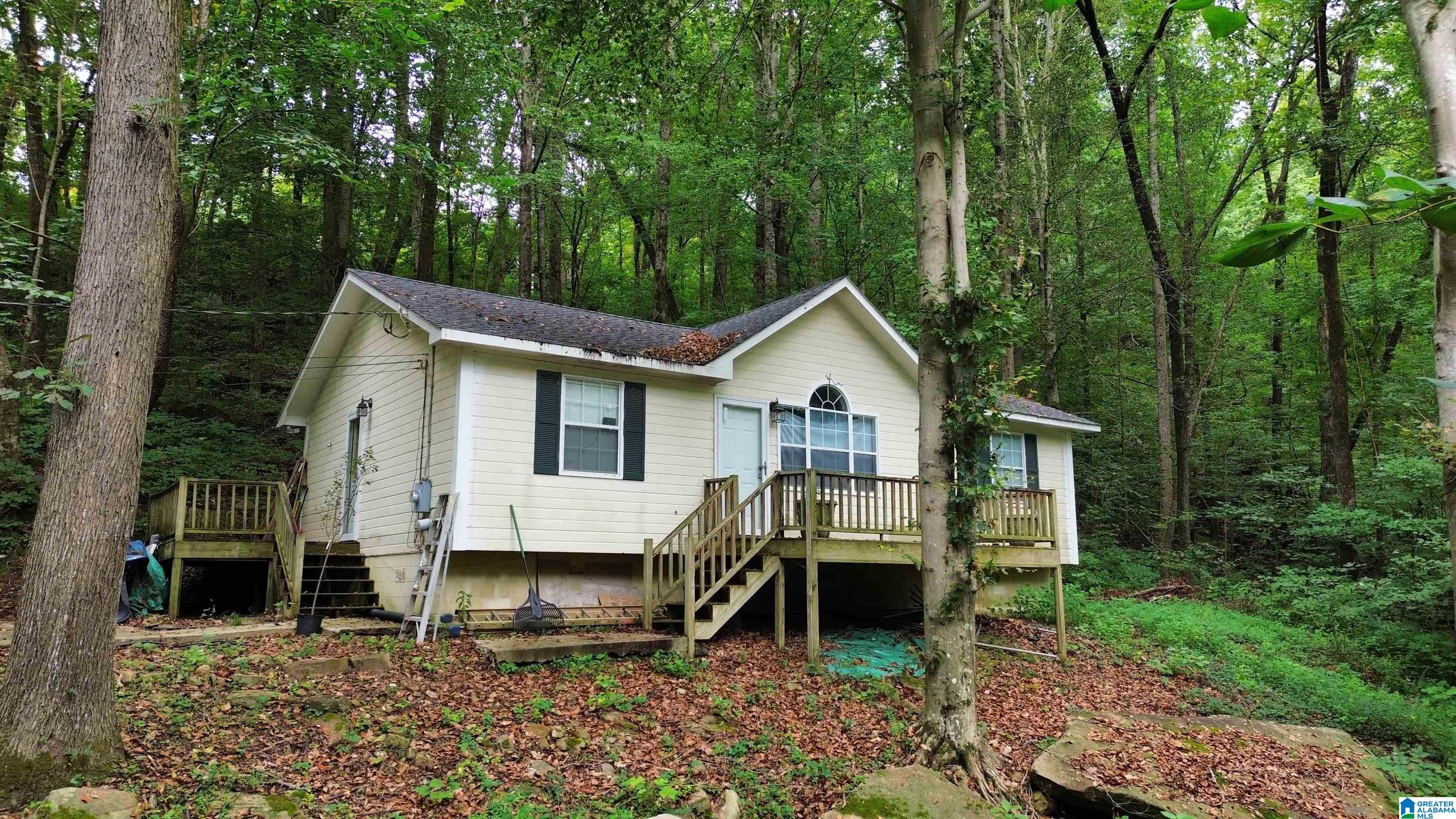 1024 Poplar Trail Warrior, AL 35180 - Photo 5 of 32