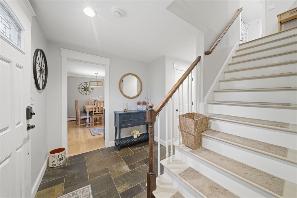 189 Ipswich Road Topsfield, MA 01983 - Photo 3 of 42