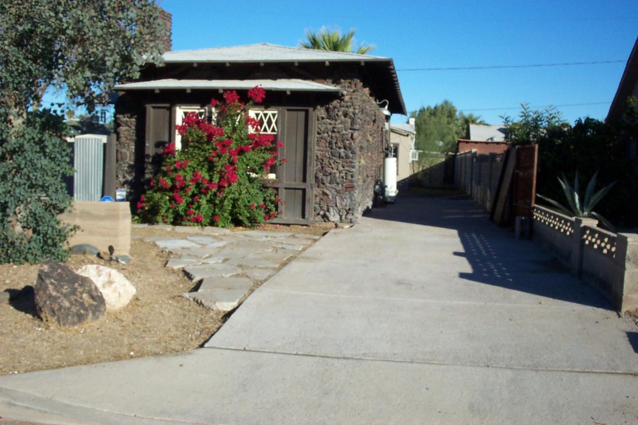 1920 West Granada Road Phoenix, AZ 85009 - Photo 1 of 3 Front of home