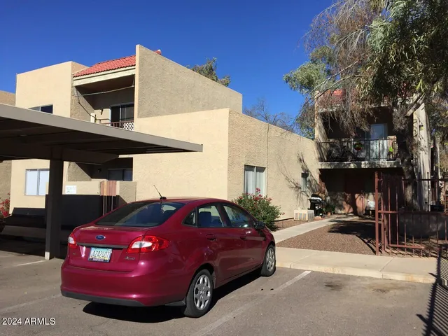 $1,099 | 2846 East Kathleen Road, Unit 103, Phoenix, AZ 85032