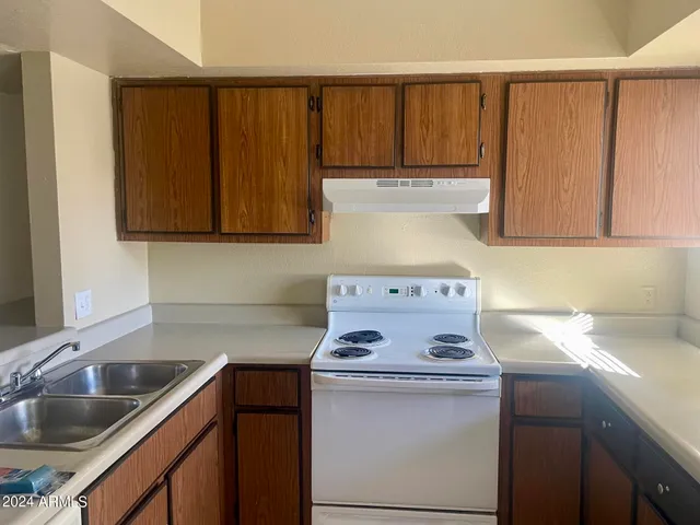 $1,099 | 2846 East Kathleen Road, Unit 103, Phoenix, AZ 85032