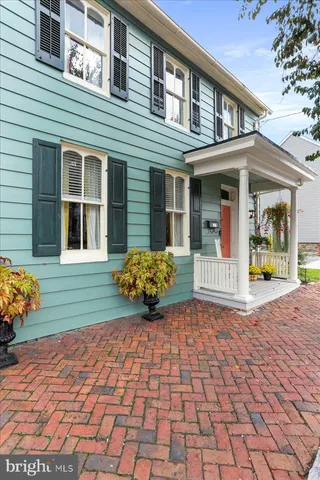 $319,900 | 27 East Salisbury Street, Williamsport, MD 21795