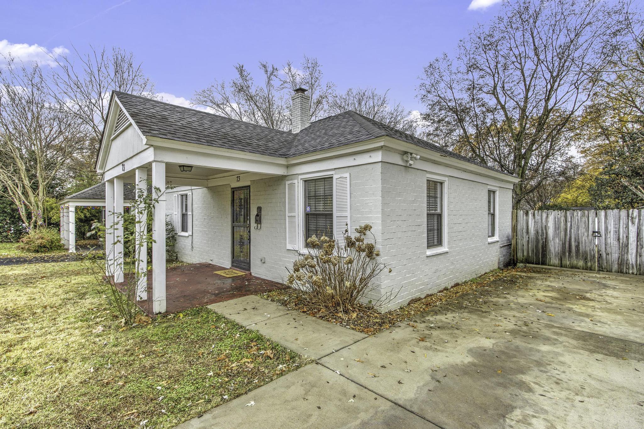 73 South Fenwick Road Memphis, TN 38111 - Photo 3 of 32 View of front facade
