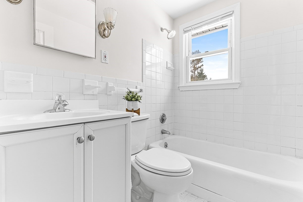 9 Charles Road, Unit 9 Winchester, MA 01890 - Photo 27 of 33