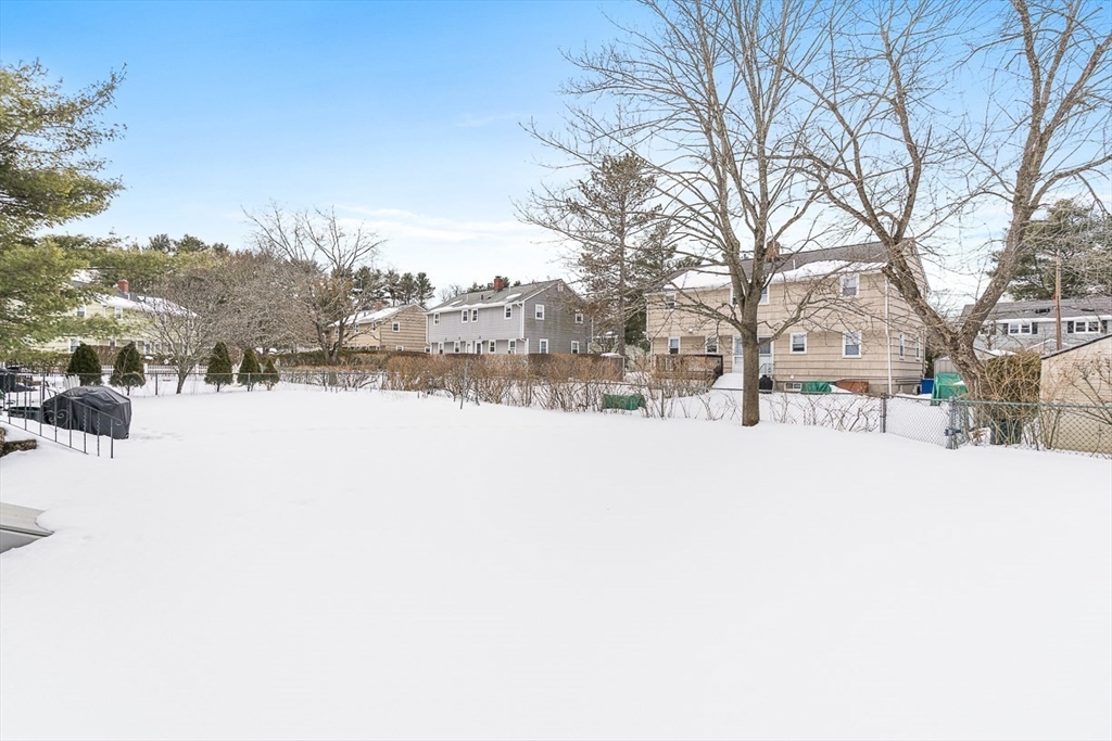 9 Charles Road, Unit 9 Winchester, MA 01890 - Photo 6 of 33