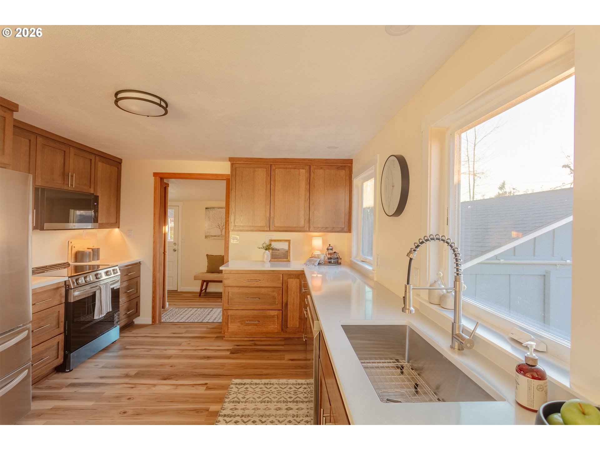 5423 Mt Vernon Road Springfield, OR 97478 - Photo 14 of 35 a spacious bathroom with a double vanity sink a mirror and a shower