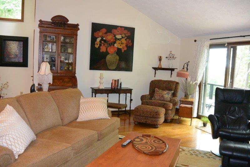 6704 Mission Ridge Traverse City, MI 49686 - Photo 14 of 59 1866772-13.JPG