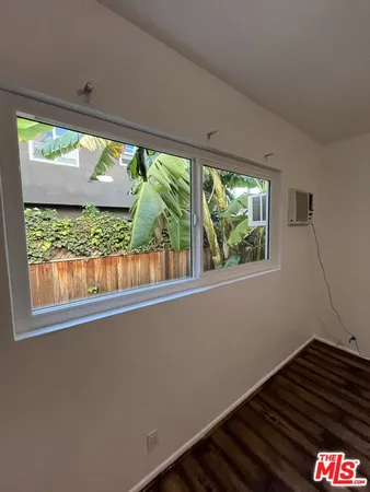 $2,300 | 4187 Arch Drive, Unit 2, Studio City, CA 91604