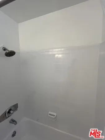 $2,300 | 4187 Arch Drive, Unit 2, Studio City, CA 91604