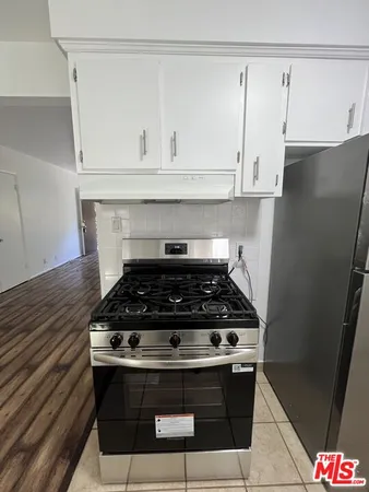 $2,300 | 4187 Arch Drive, Unit 2, Studio City, CA 91604