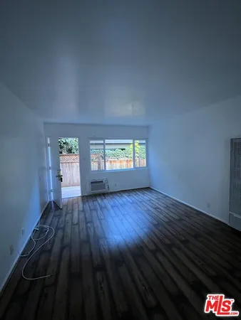 $2,300 | 4187 Arch Drive, Unit 2, Studio City, CA 91604