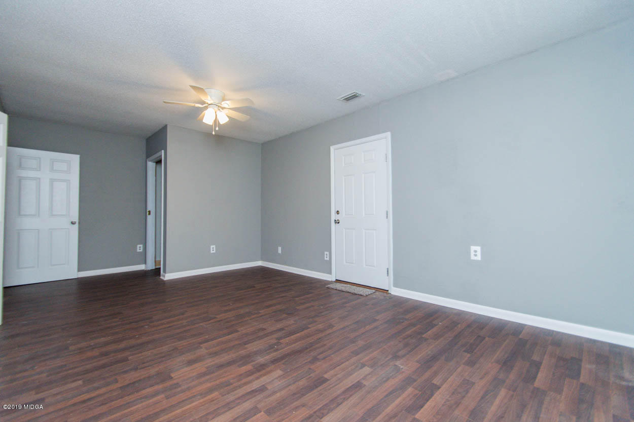 408 Scarborough Road Warner Robins, GA 31093 - Photo 21 of 26 DSC_7144