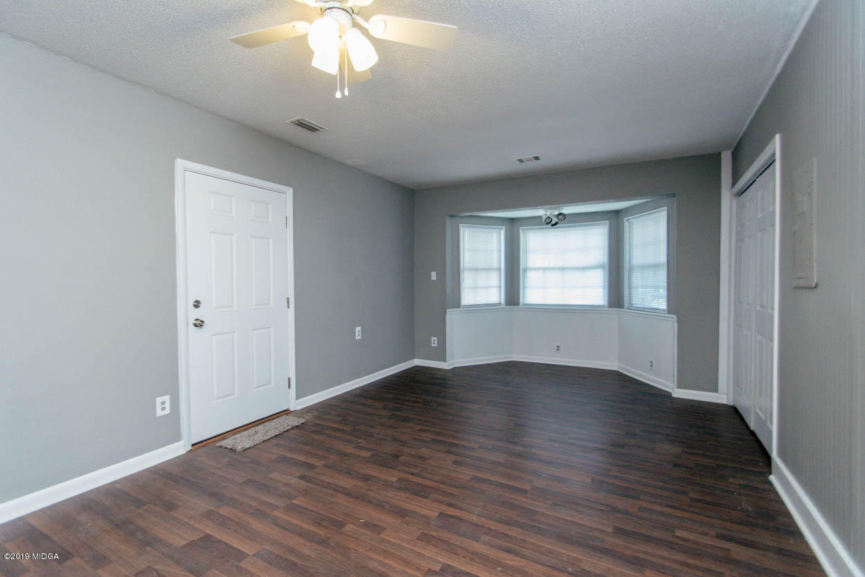 408 Scarborough Road Warner Robins, GA 31093 - Photo 22 of 26 DSC_7148