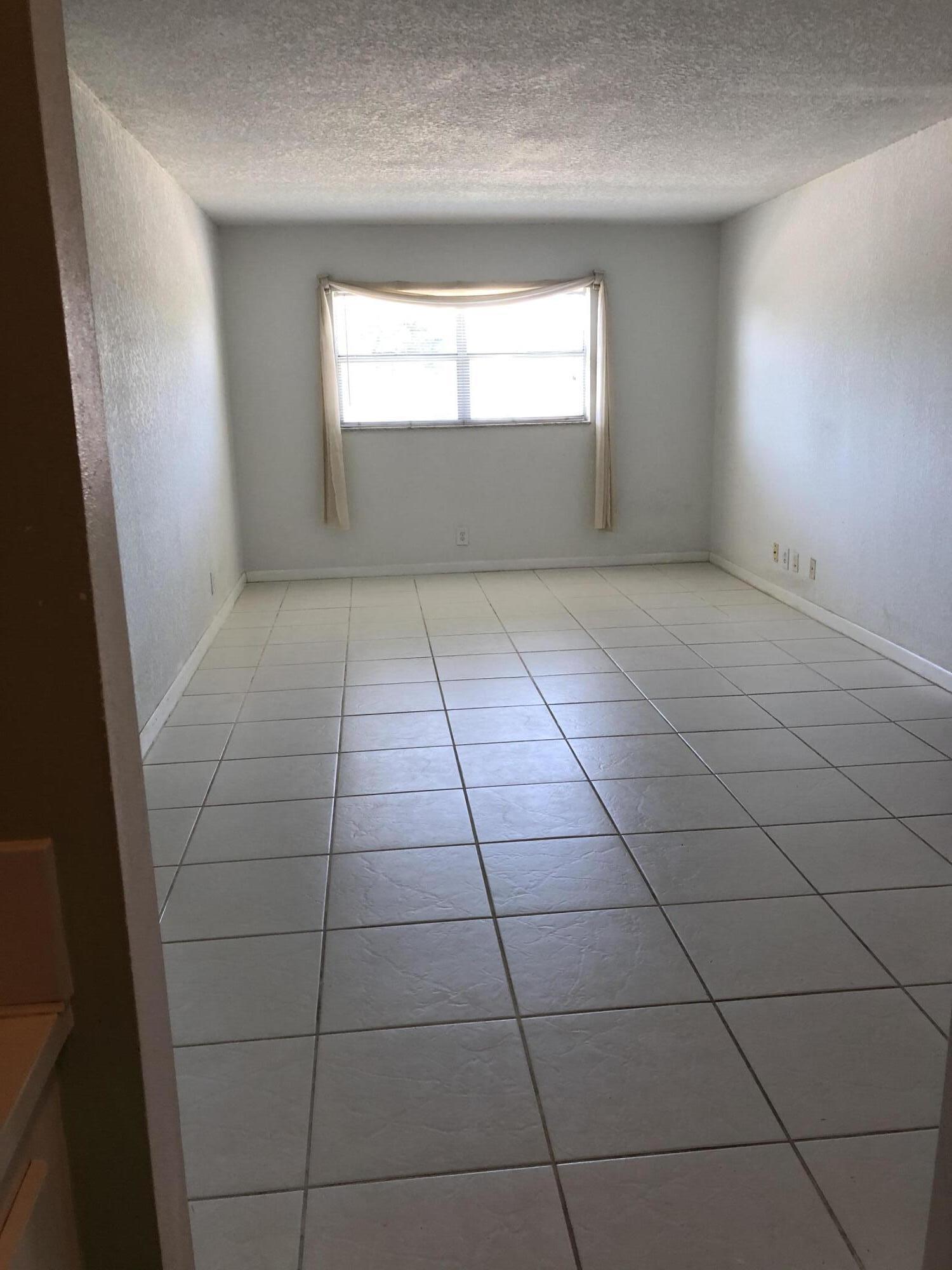 500 Southwest 2nd Street, Unit 2120 Boca Raton, FL 33432 - Photo 3 of 8 IMG_4399