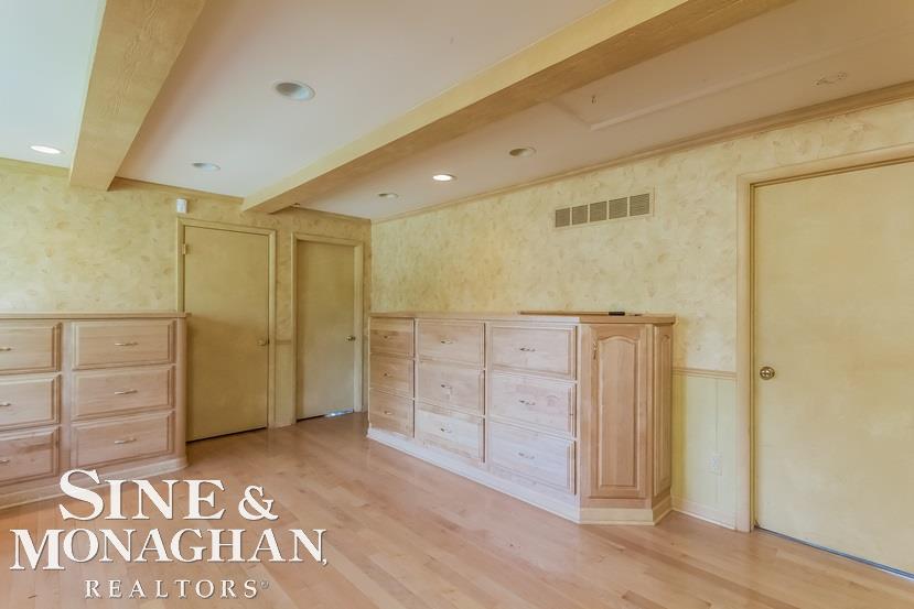 21 Hawthorne Road Grosse Pointe Shores, MI 48236 - Photo 34 of 80