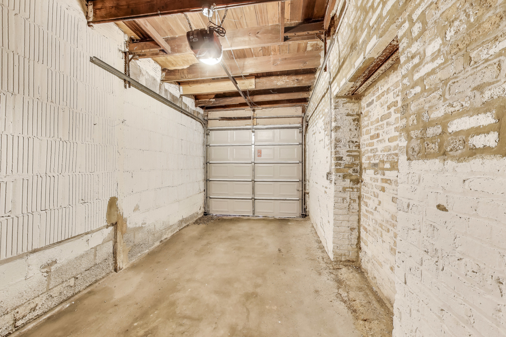 2524 West Winnemac Avenue Chicago, IL 60625 - Photo 11 of 16