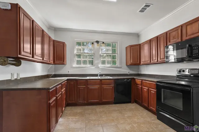 $1,875 | 5950 College Drive, Baton Rouge, LA 70806