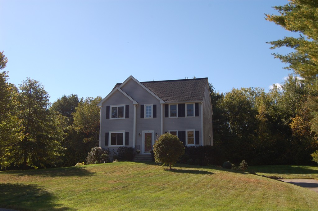 17 Riverside Road Franklin, MA 02038 - Photo 1 of 30 Gallery Image 1